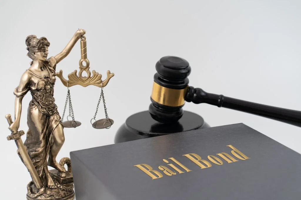 Licensed Arlington bail bond agent helping secure fast release