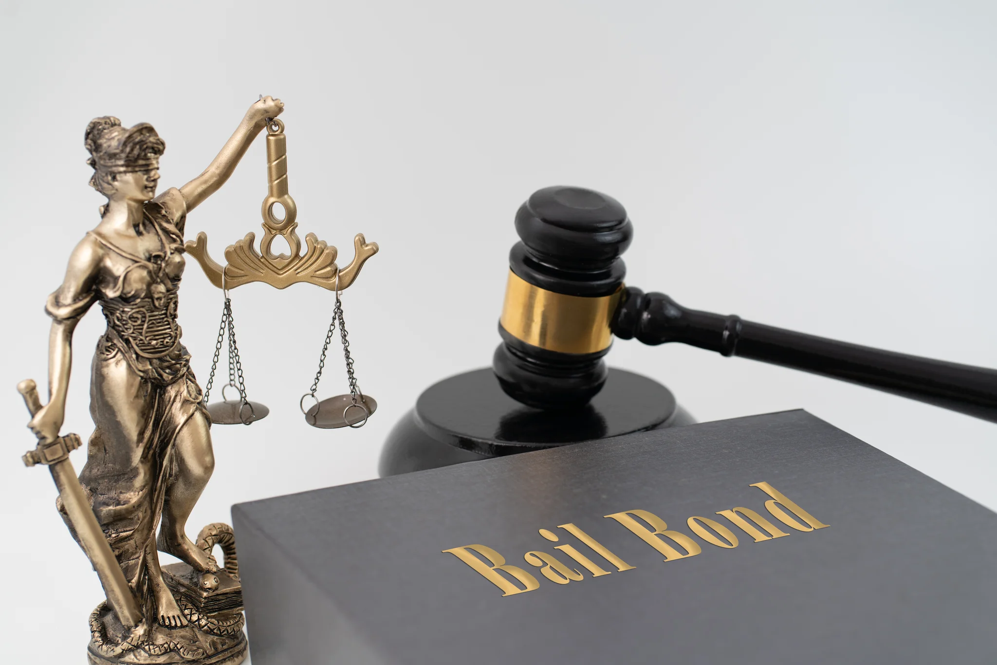 Why Using a Licensed Bail Bond Agent in Arlington Saves You Money