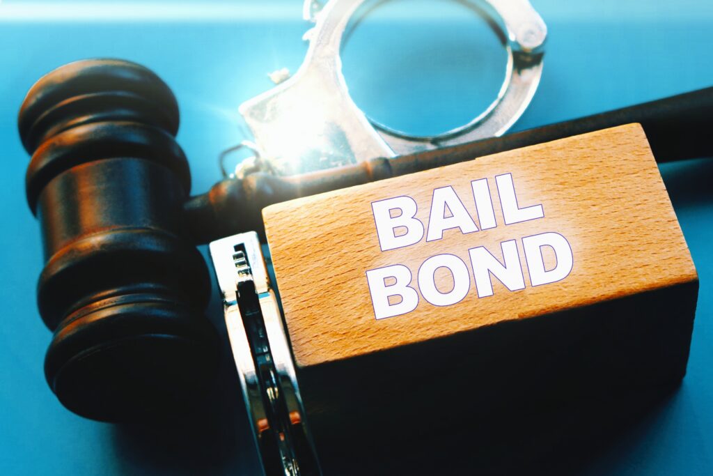 Alvarado TX bail bonds agent providing fast 24/7 jail release service