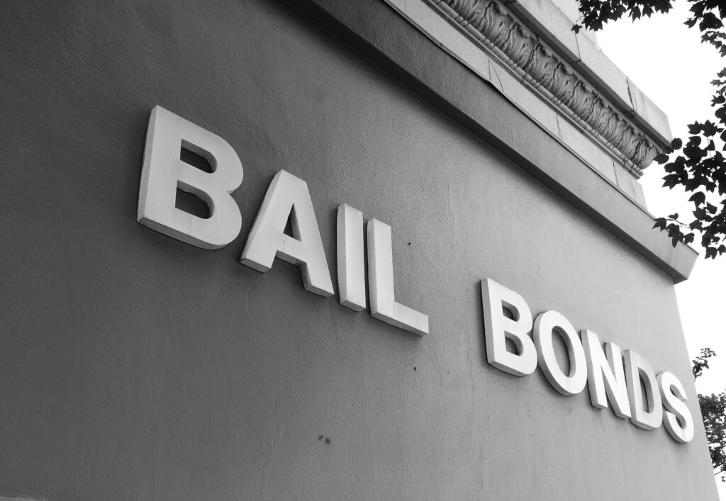Bail bondsman helping family secure quick release in Arlington Texas